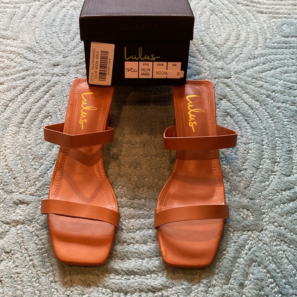 Lulus Fallyn Naked Mocha colored sandals. Size 9. New in the box. - Picture 2 of 3